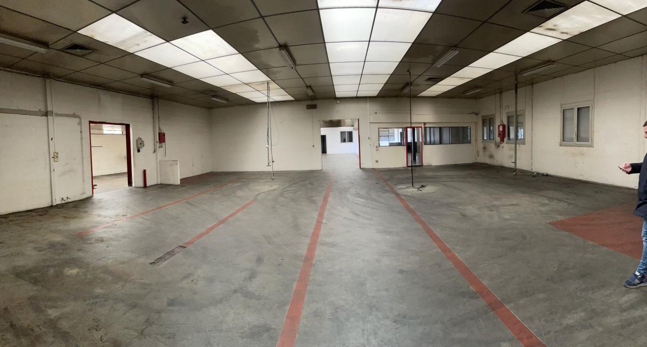 Local d'activité Saint-Étienne-du-Rouvray 1100m² Location local d'activité Saint-Étienne-du-Rouvray Seine-Maritime OLACT2201702 1